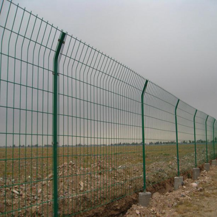 山西2米高果园绿色围栏安装完毕图片3
