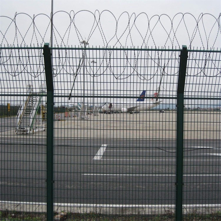 衡水民用机场围栏网安装效果