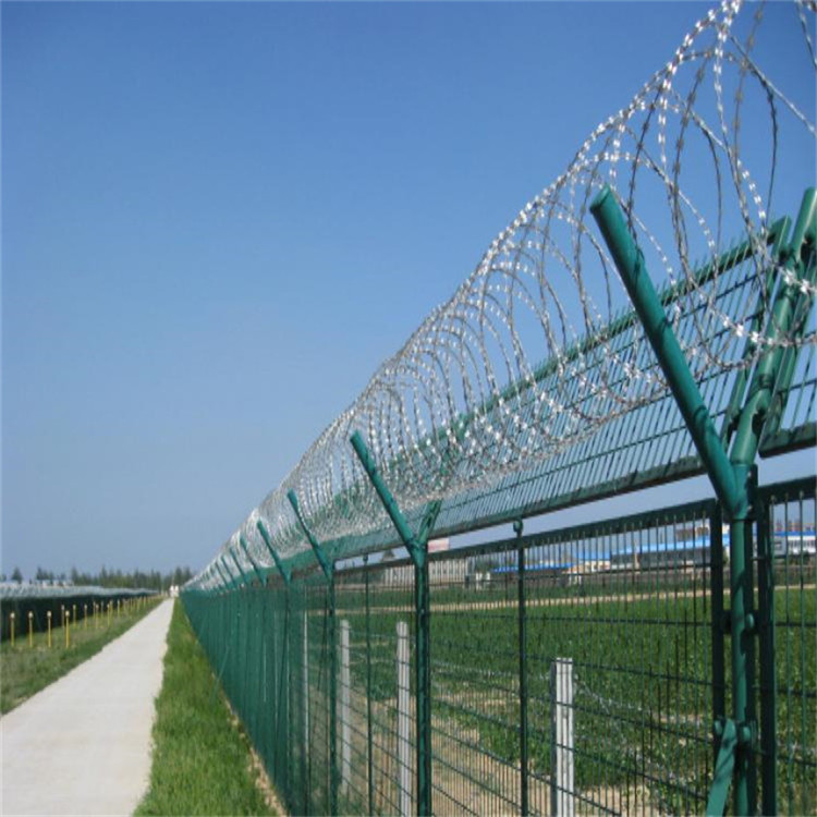 衡水民用机场围栏网安装效果图片3