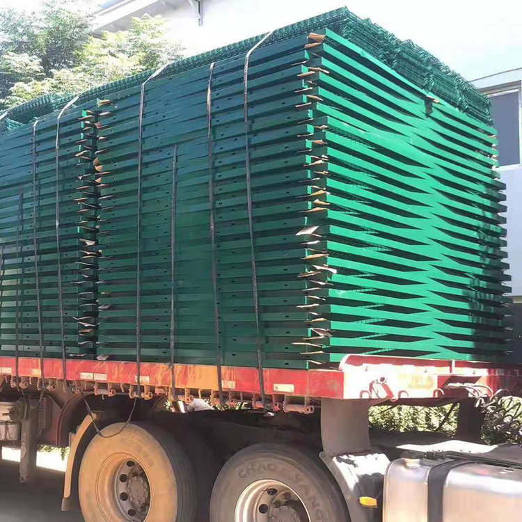 护栏网发货18631858321