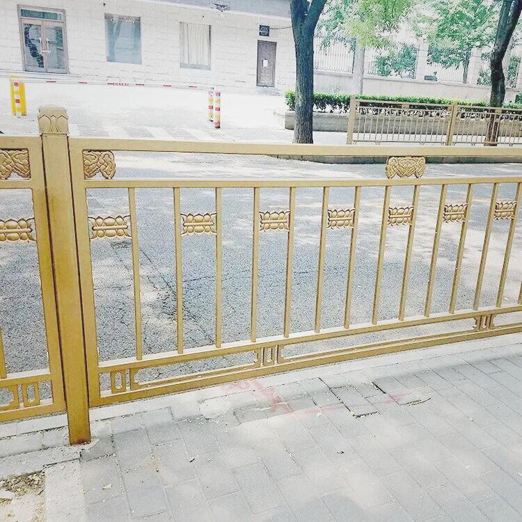 道路隔离护栏图片2